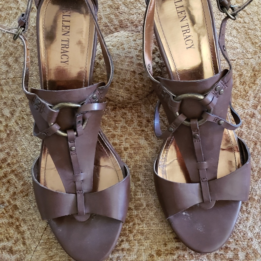 Ellen Tracy Sandals